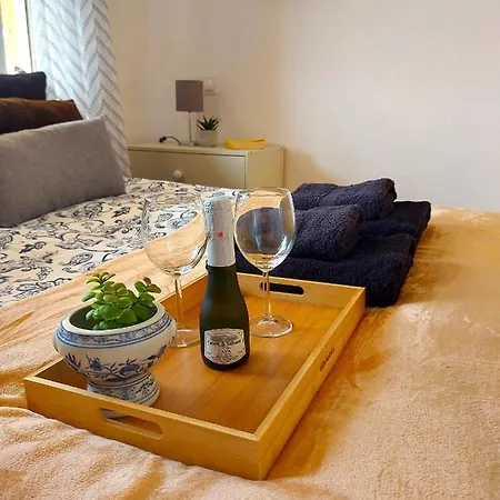 With Sea View, La Mata Appartement *