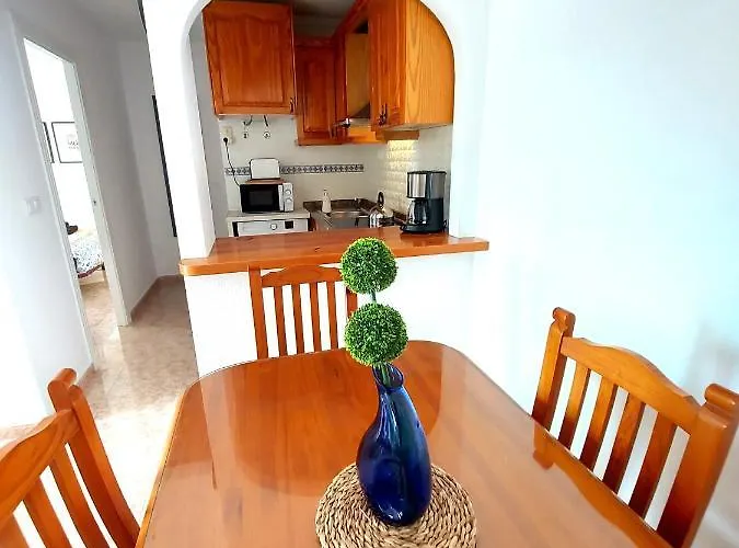 With Sea View, La Mata Apartment *