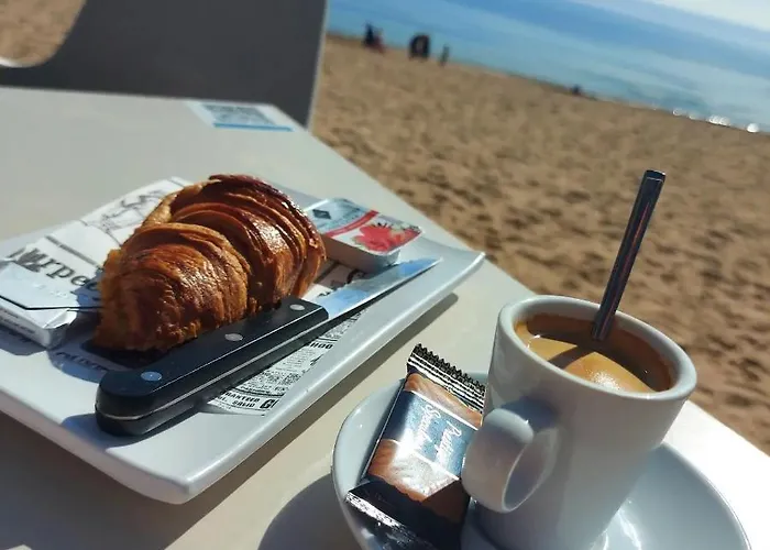 With Sea View, La Mata Appartement *